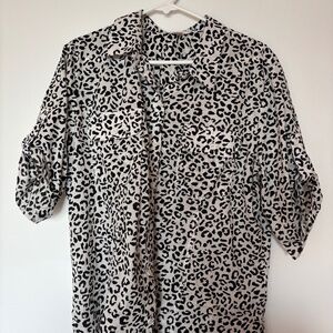 Joe Fresh XL Ladies button up blouse‎ with leopard print classic animal print